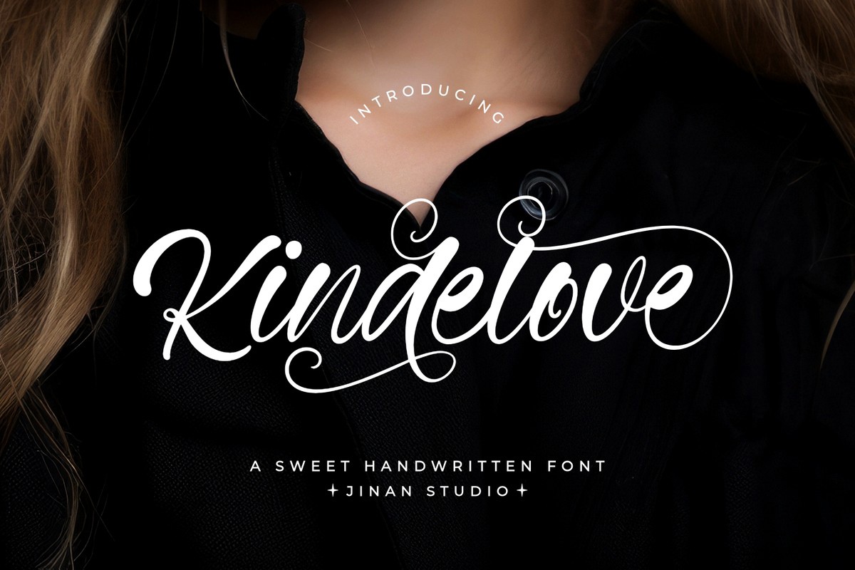 Ejemplo de fuente Kindelove #1
